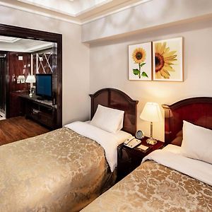 Crystal Twin Room